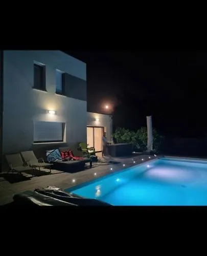 Dans ⸱ Chez Ana Changé